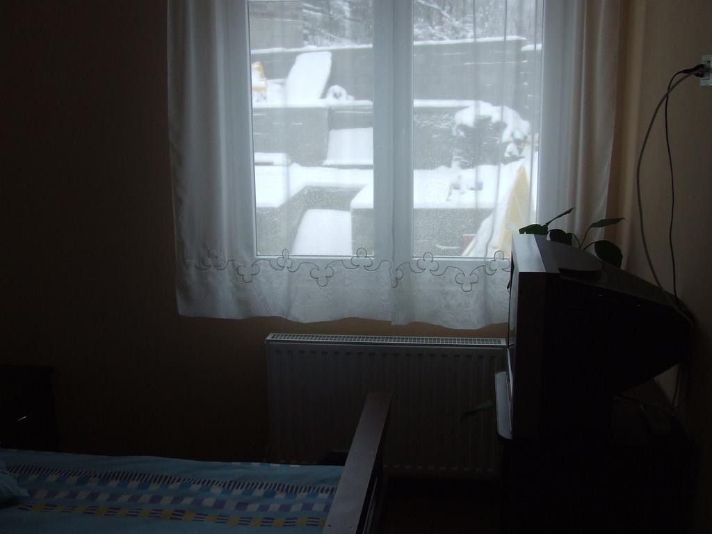 Casa Bryanna Cavnic Quarto foto